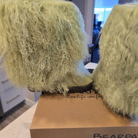 Bearpaw Boetis II Real Lamb Fur Boots Size 6 Women's Green New In Box - Picture 9 of 12